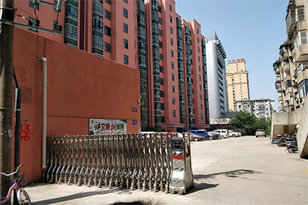 城东顺达珠江帝景3室2厅1卫104m2简单装修